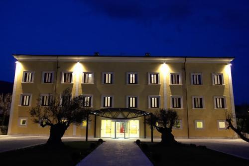 La Dimora Del Baco Hotel L'Aquila Exterior photo
