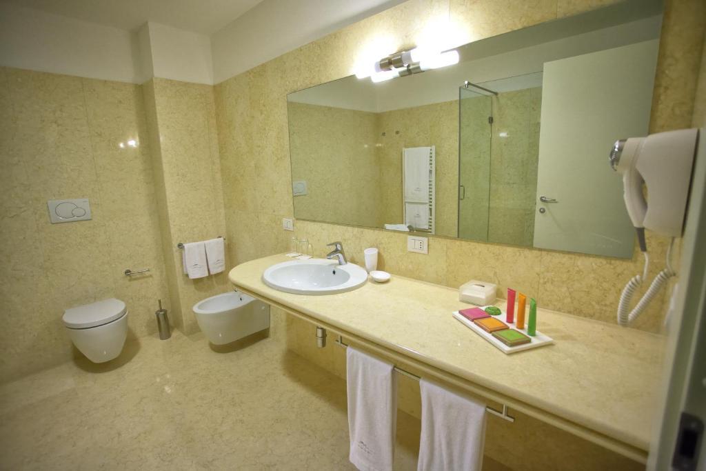 La Dimora Del Baco Hotel L'Aquila Room photo