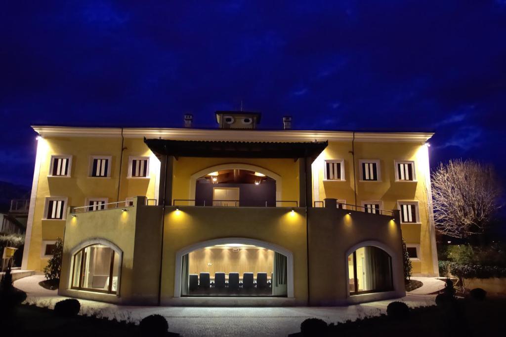 La Dimora Del Baco Hotel L'Aquila Exterior photo